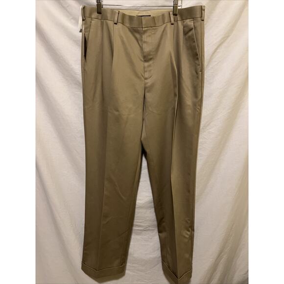 Dockers Premium D4 Relaxed Fit Pleated Cuffed Chino Pants Mens 36X32 Beige NWT - Picture 1 of 10